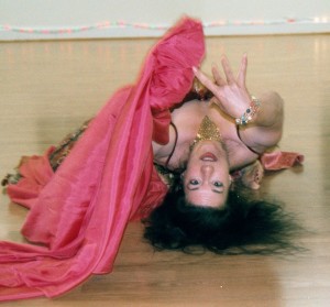 Alay'nya demonstrates the glorious art of floorwork in her Oriental dance improvisations. Photo courtesy Melissa Brooker.